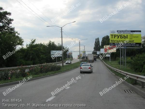 М.Жукова, выезд из города слева М.Жукова, выезд из города слева
