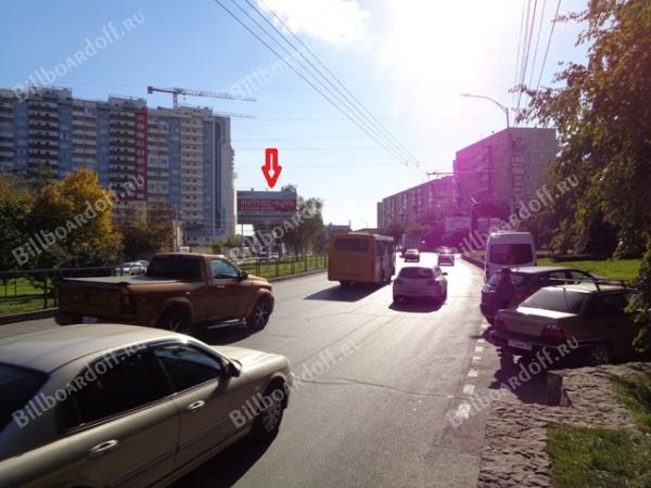 Тургенева (напротив № 140/1, на разделительной полосе)