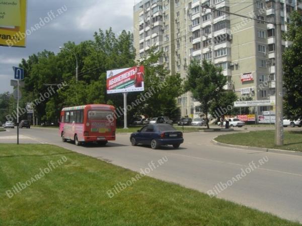 40-летия Победы рядом с № 35/3