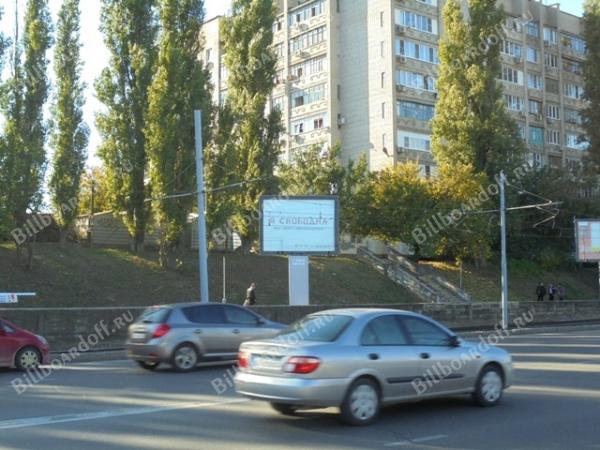 Вишняковой рядом с № 51 -2