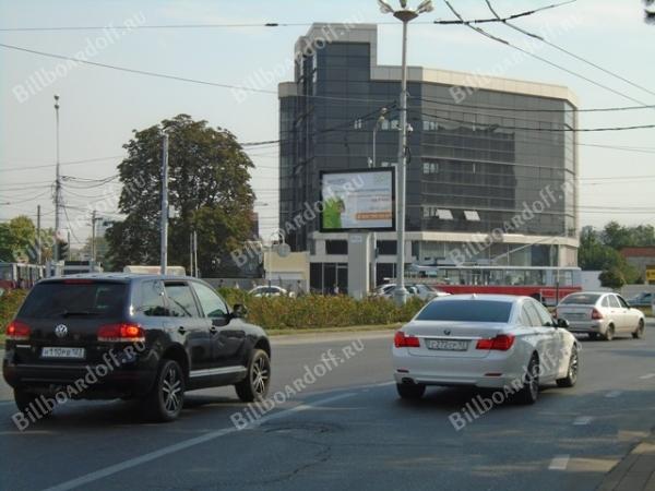 Мачуги 2/А (на разделительной полосе)