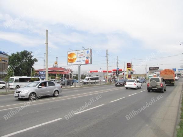 Дзержинского ул.,/Покрышкина ул., 30 (на разделительной полосе) (призматрон)