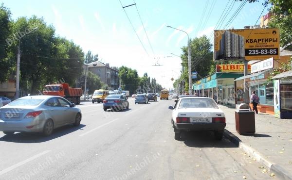 Ленинский пр-т 35 (ост. П. Осипенко)