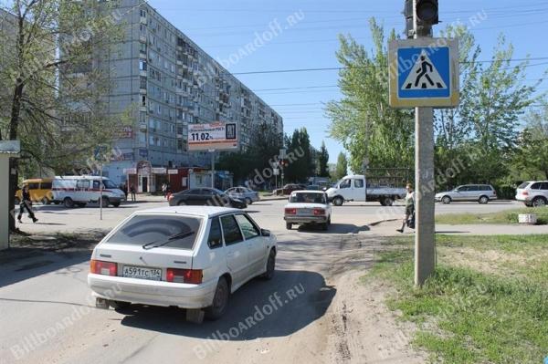 8-ой Воздушной Армии ул. / Симонова ул.