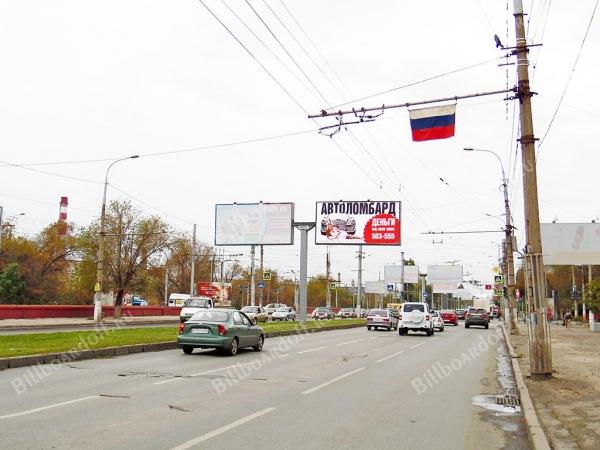 В.И.Ленина просп. / Металлургов просп. (в 35м от пересечения)