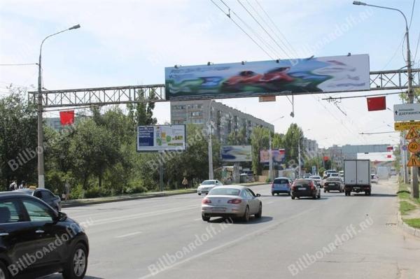 Николая Отрады ул. / Гороховцев ул. Николая Отрады ул. / Гороховцев ул.