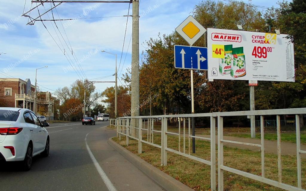 70-летия Октября улица/ Чекистов пр., Рождественский парк