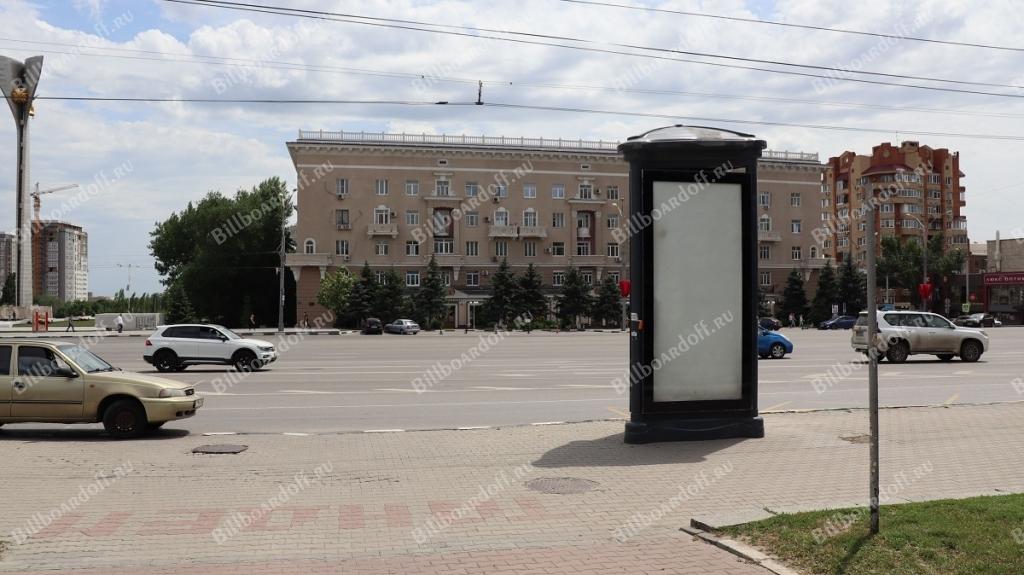 Театральная пл. 1 (в 15 м от остановки) Театральная пл. 1 (в 15 м от остановки)