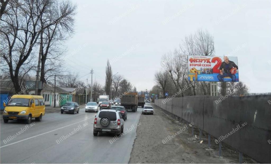 Гагарина ул. 31, справа по направлению движения из города