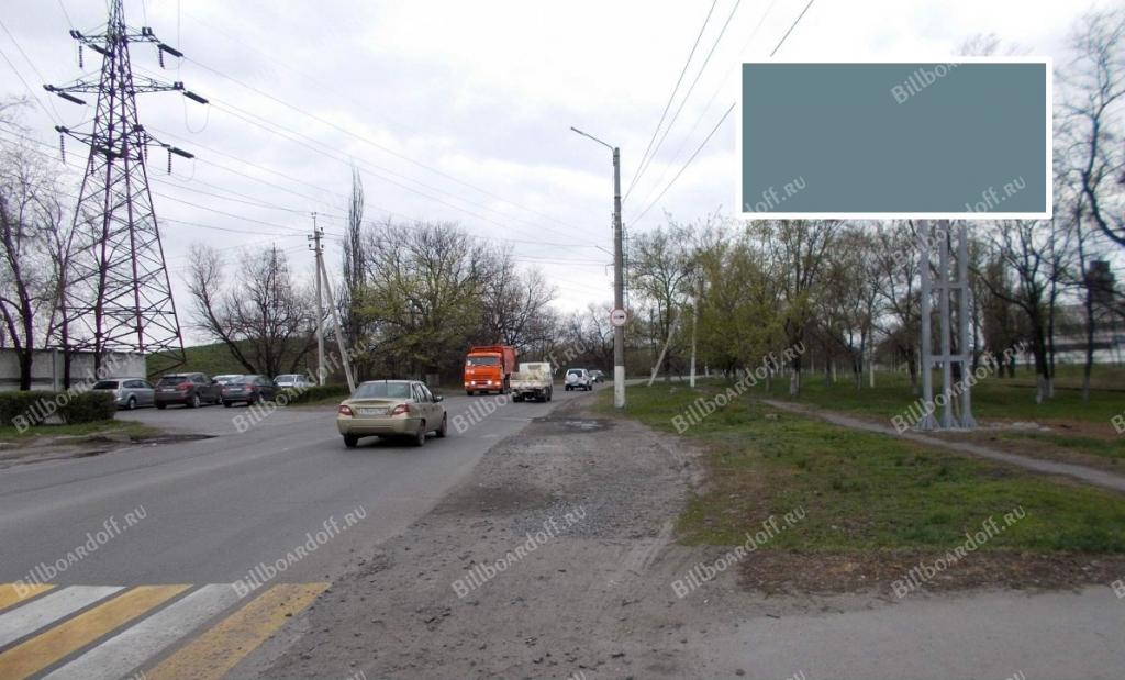 Трамвайная ул, в районе НЭЗ, слева по направлению движения в центр города Трамвайная ул, в районе НЭЗ, слева по направлению движения в центр города