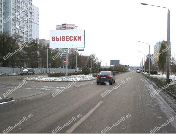 Солженицына пр-кт 24 / Жданова ул. (на разделительной)
